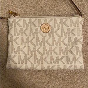 Michael Kors Small Purse!